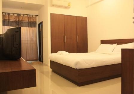 Hotel Sukontha Mansion à Nakhon Pathom Extérieur photo
